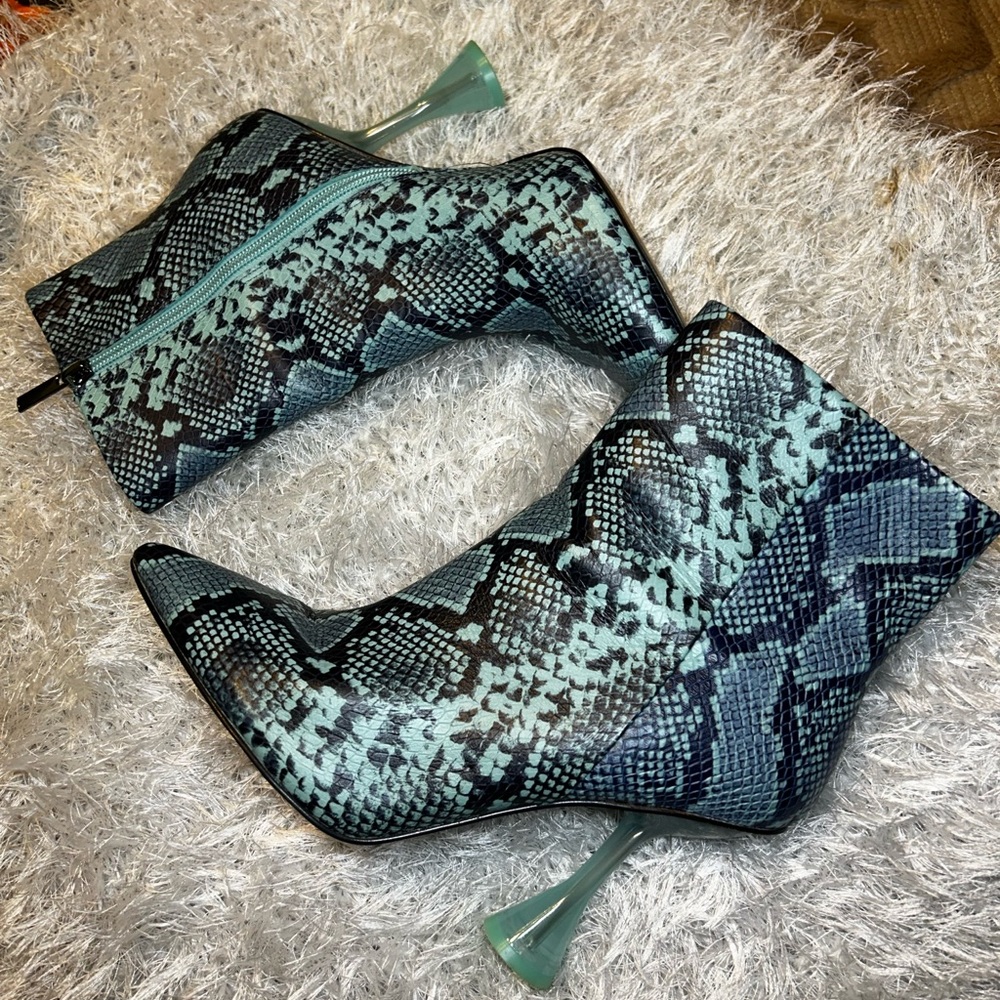 Gianni Bini Blue Snake Print Ankle Boots - Picture 3 of 7